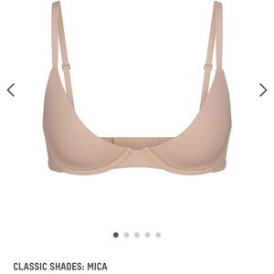 Skims Fits Everybody Plunge Bra